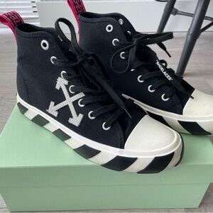 Off-White Vulcanized